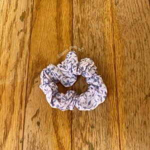 purple floral scrunchie